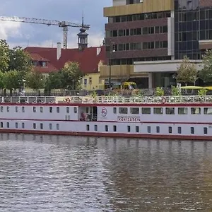 River Koenigstein Båthotell Prag
